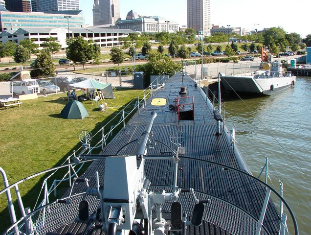 FD2004UssCod_040.JPG
