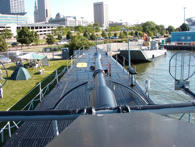 FD2004UssCod_041.JPG