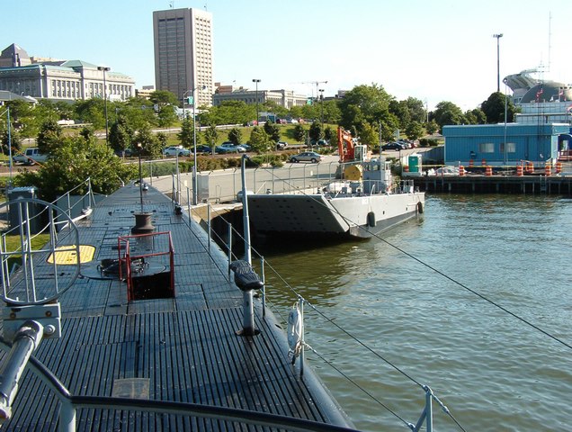 FD2004UssCod_046.JPG