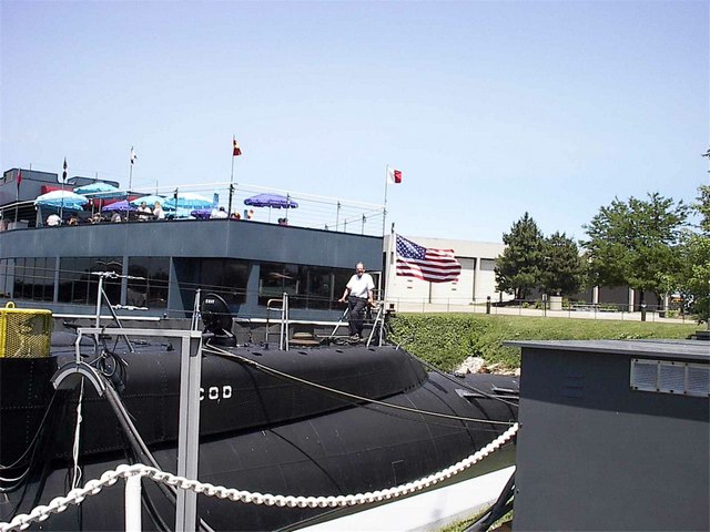 FD2004UssCod_077.JPG