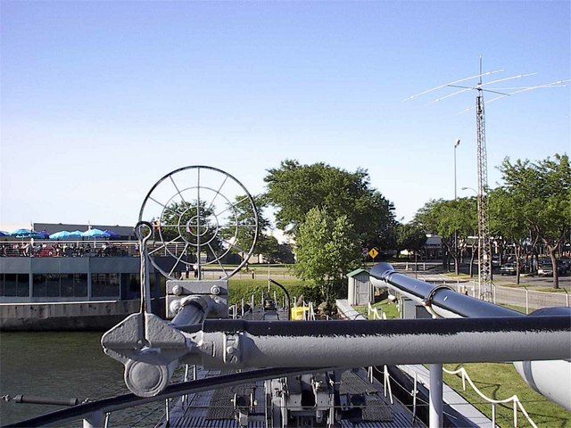 FD2004UssCod_092.JPG