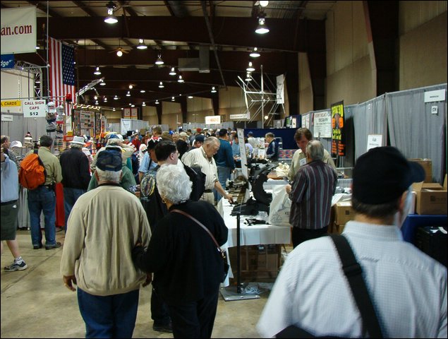 DaytonHamvention2005_021.JPG